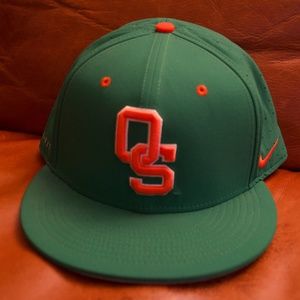 Green Nike Oklahoma St hat (Size 7 3/4)